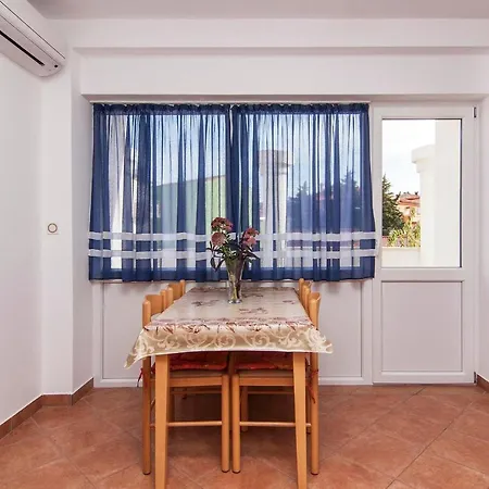 Guest house Zara