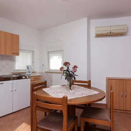 Guest house Zara Medulin