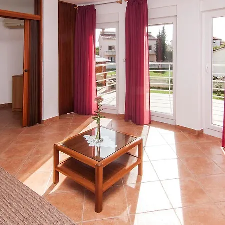 Zara Guest house