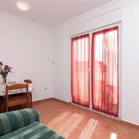 Zara Guest house